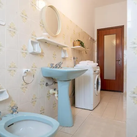 Apartment Via Dei Pontassi Bilocale A 200 Metri Dal Mare. *
